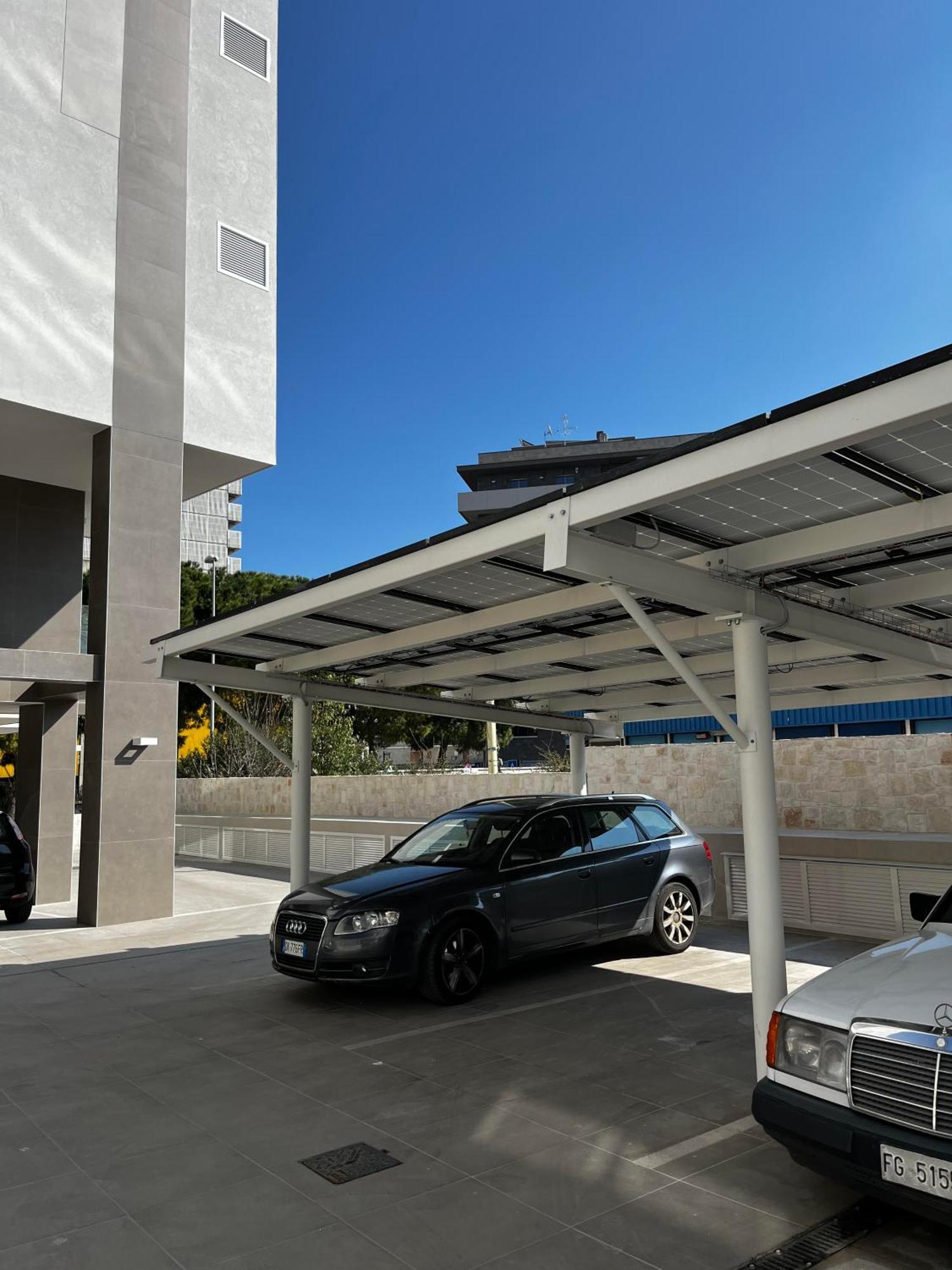 Apartamento Apulialux - Exclusive And Modern City View, Private Parking Bari Exterior foto